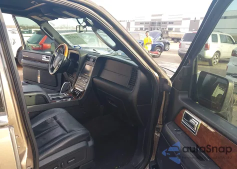 2015 Lincoln Navigator z USA, uszkodzony, nr VIN 5LMJJ2HT5FEJ14303